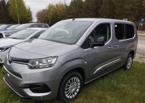Toyota Proace City Verso cena 144900 przebieg: 3, rok produkcji 2024 z Wieliczka małe 46